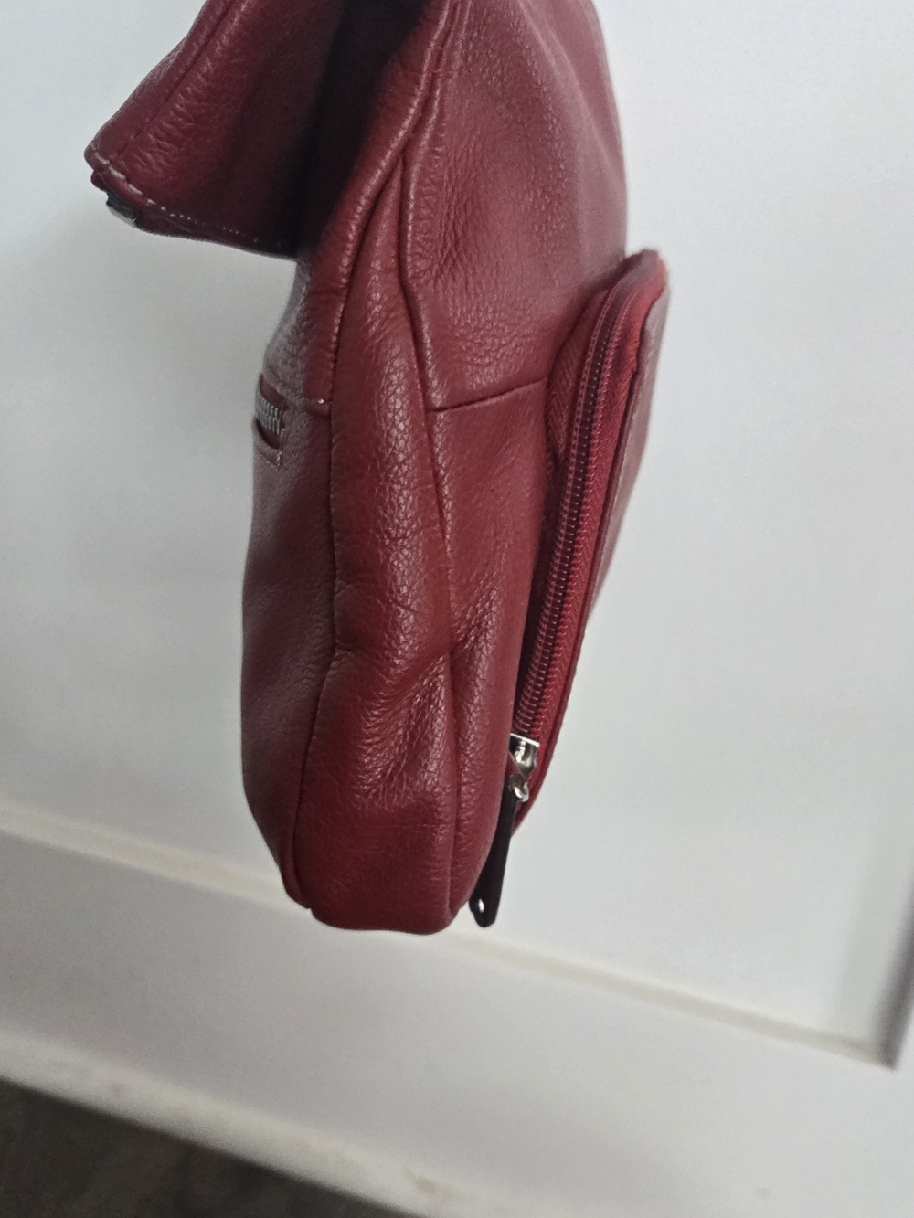 Y2K Vtg Tignanello Womens Red Pebbled Leather Crossbody Purse Handbag Med Size - Picture 12 of 16
